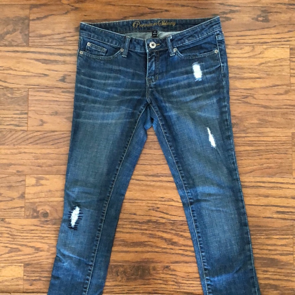 GAP premium skinny jeans.  Size 4